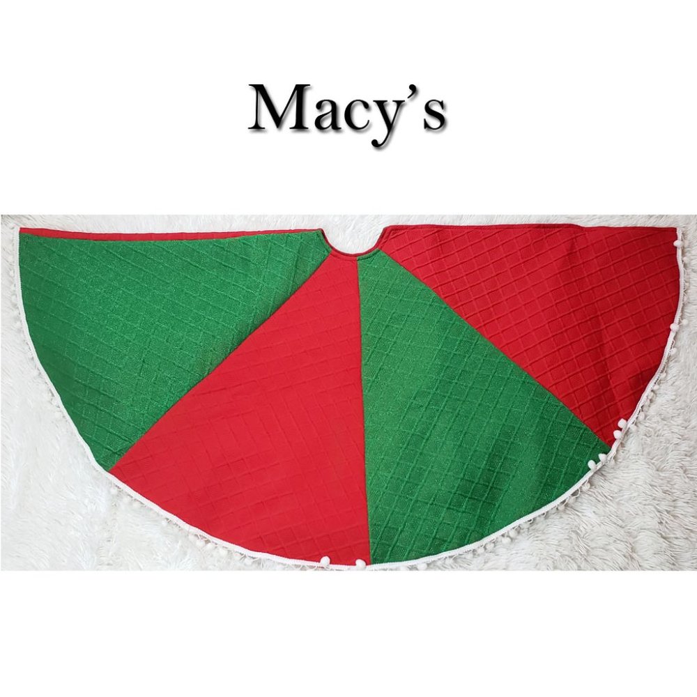 Macy's 46" Christmas Tree Skirt NWOT